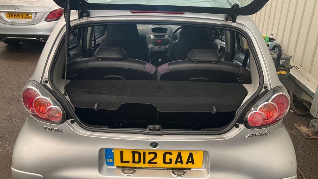 Used Toyota AYGO 2012 for sale - 76108385: Photo 5