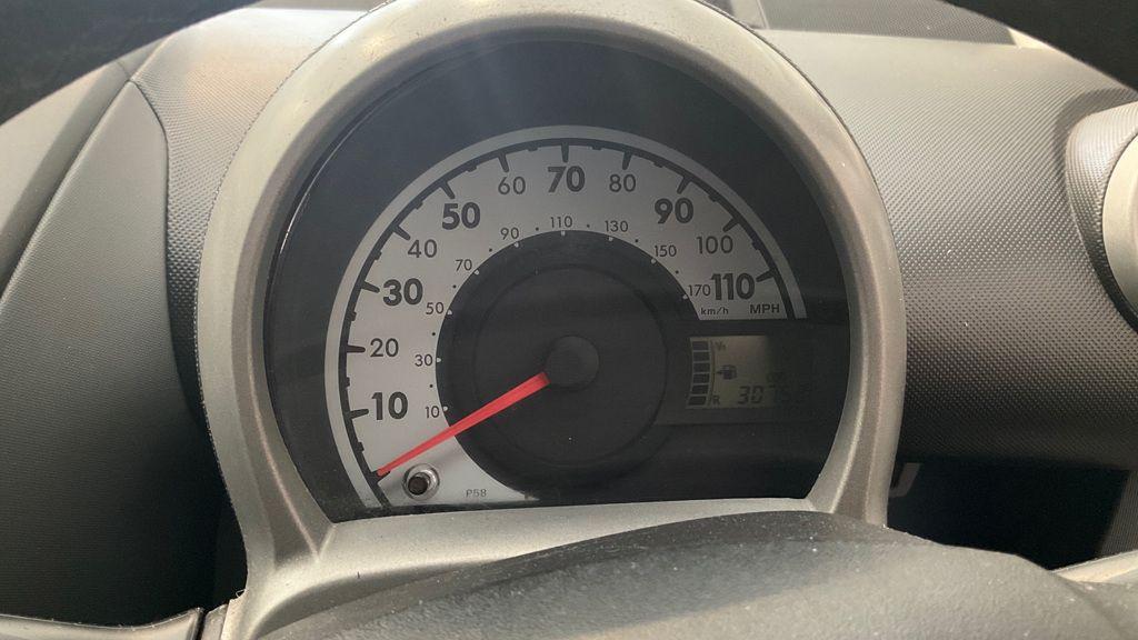 Used Toyota AYGO 2012 for sale - 76108385: Photo 8