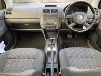 Used Volkswagen Polo 2005 for sale - 76898760: Photo