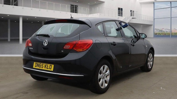 Used Vauxhall Astra 2015 for sale - 76214947: Photo 4