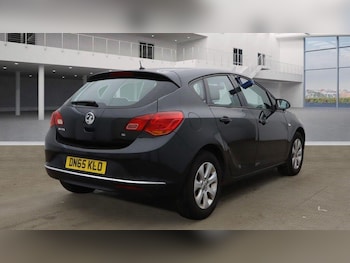 Used Vauxhall Astra 2015 for sale - 76214947: Photo 4