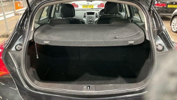 Used Vauxhall Astra 2015 for sale - 76214947: Photo 7