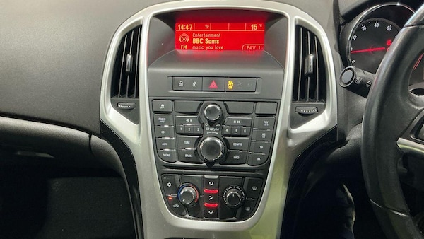 Used Vauxhall Astra 2015 for sale - 76226540: Photo 11