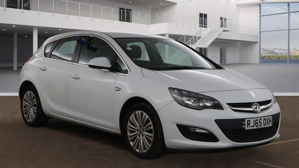 Used Vauxhall Astra 2015 for sale - 76226540: Photo 1