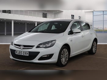 Used Vauxhall Astra 2015 for sale - 76226540: Photo 2