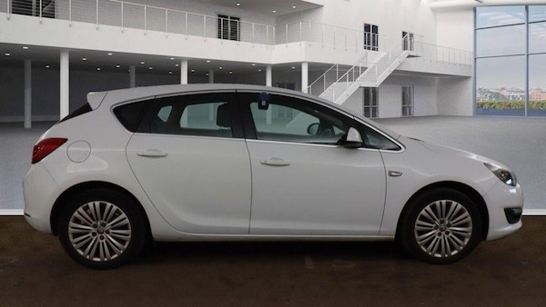 Used Vauxhall Astra 2015 for sale - 76226540: Photo 5