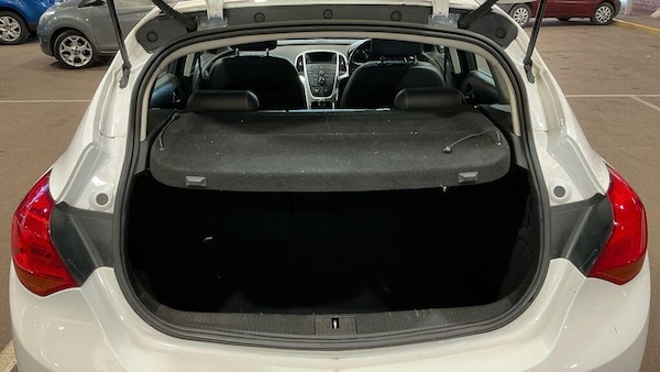 Used Vauxhall Astra 2015 for sale - 76226540: Photo 7