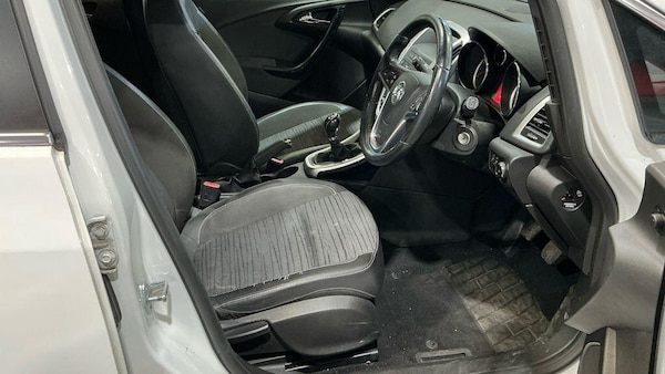 Used Vauxhall Astra 2015 for sale - 76226540: Photo 9