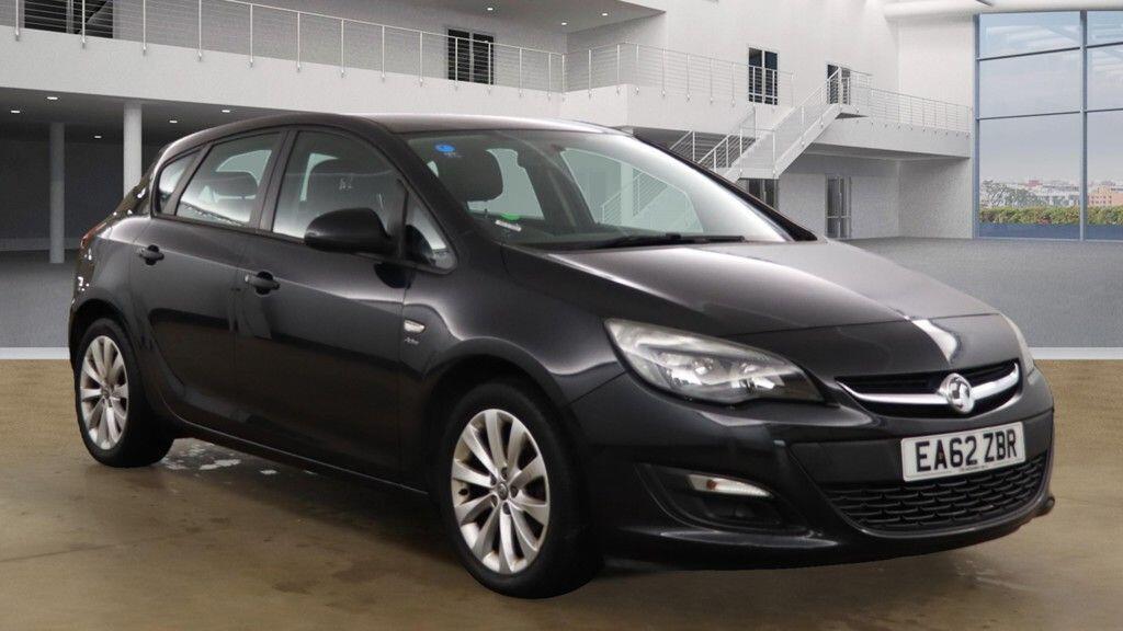 Used Vauxhall Astra for sale - 76484576: Photo 1