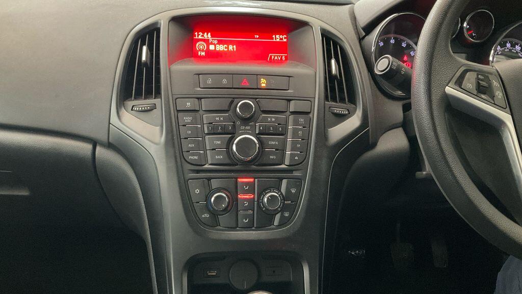 Used Vauxhall Astra for sale - 76484576: Photo 11