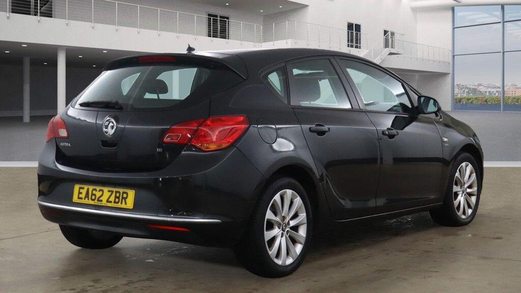 Used Vauxhall Astra for sale - 76484576: Photo 4