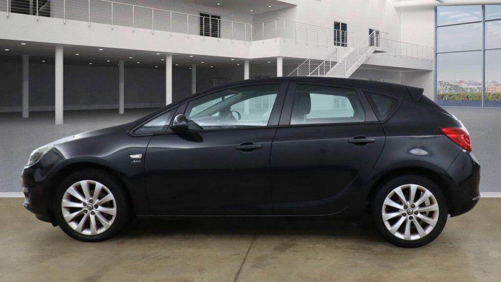 Used Vauxhall Astra for sale - 76484576: Photo 6