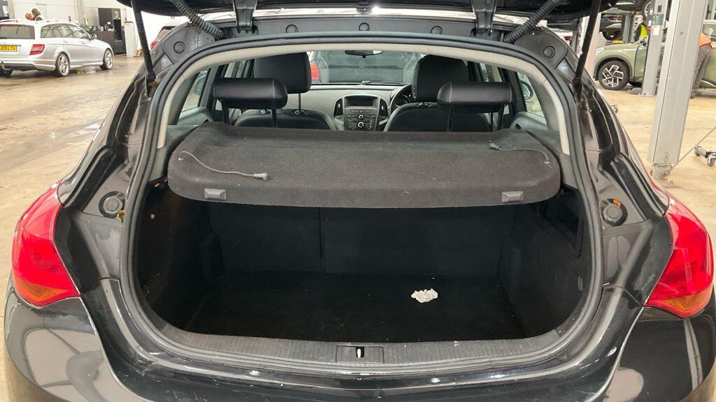 Used Vauxhall Astra for sale - 76484576: Photo 7