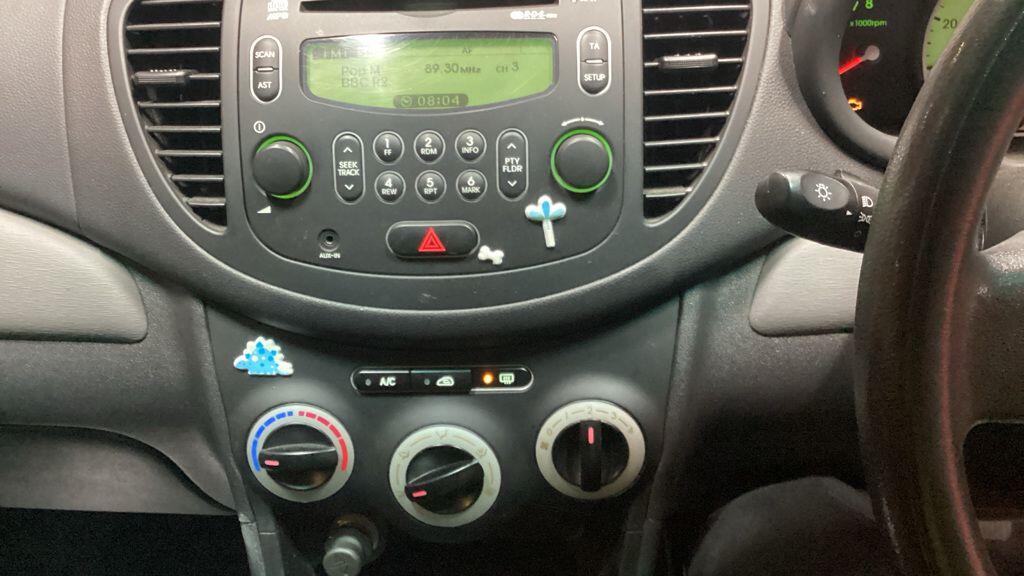 Used Hyundai i10 for sale - 76472710: Photo 11