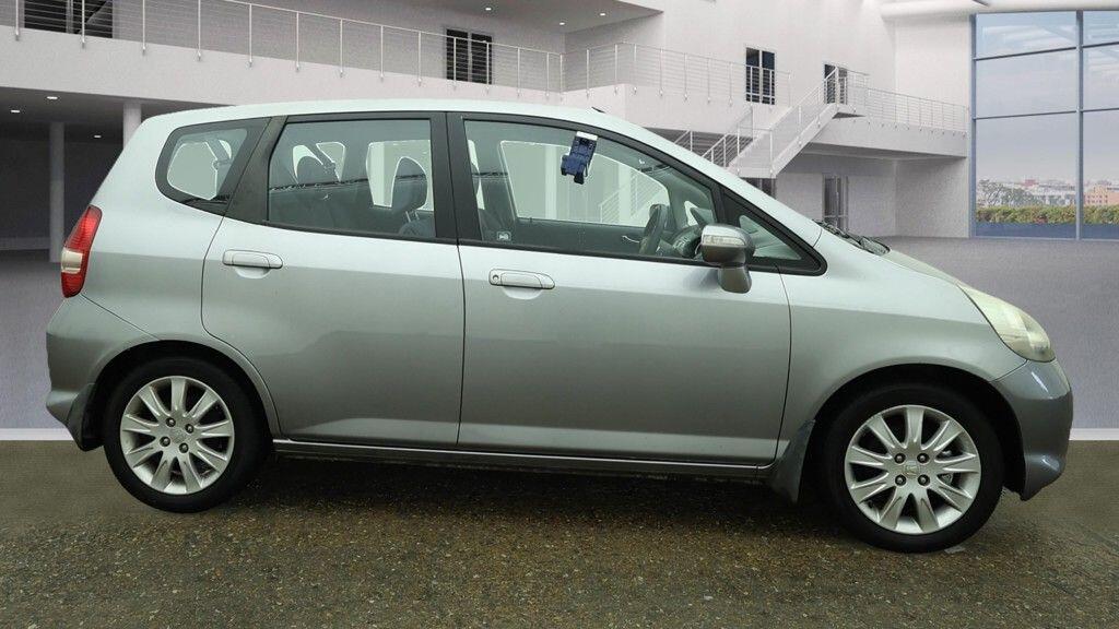 Used Honda Jazz 2007 for sale - 76381362: Photo 5