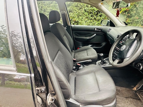 Used Volkswagen Golf 2004 for sale - 76282770: Photo 10