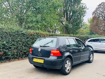 Used Volkswagen Golf 2004 for sale - 76282770: Photo 2