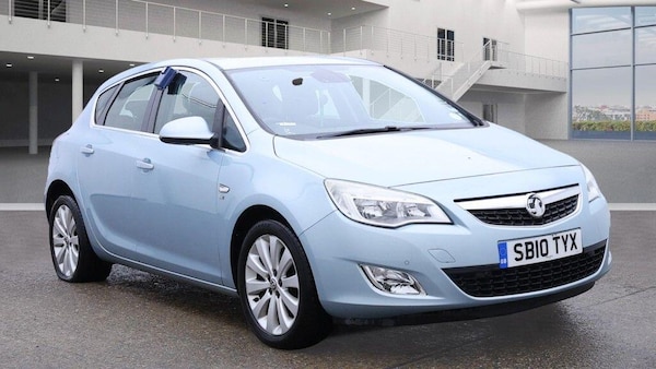 Used Vauxhall Astra 2010 for sale - 76295848: Photo 1