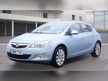 Used Vauxhall Astra 2010 for sale - 76295848: Photo 2