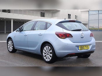 Used Vauxhall Astra 2010 for sale - 76295848: Photo 3
