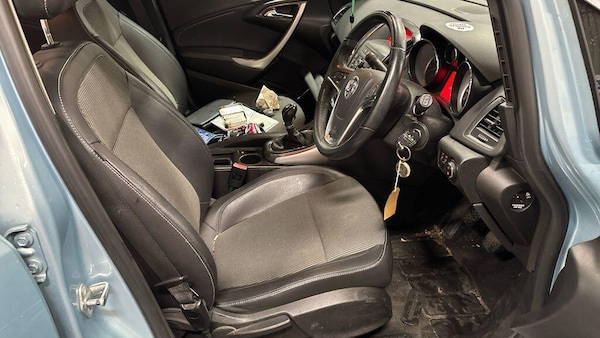 Used Vauxhall Astra 2010 for sale - 76295848: Photo 9