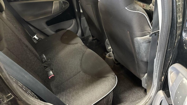 Used Peugeot 107 2009 for sale - 76227058: Photo 8