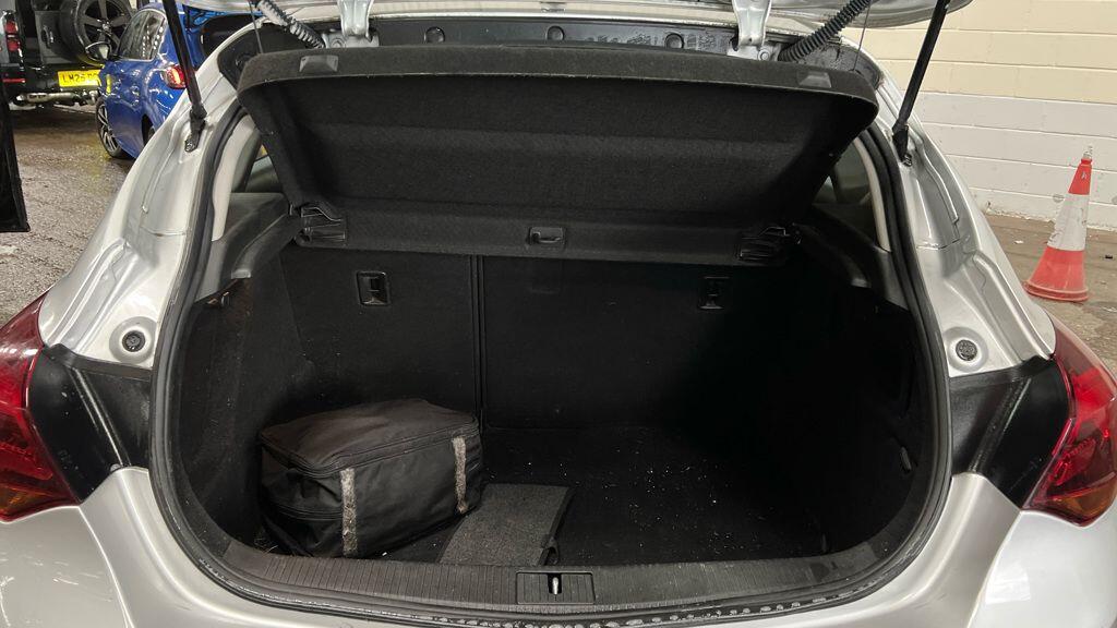 Used Vauxhall Astra 2014 for sale - 76485312: Photo 7