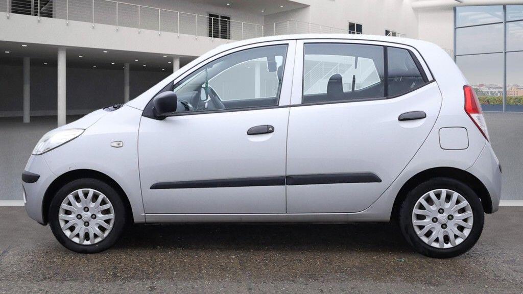 Used Hyundai i10 2010 for sale - 76108358: Photo 6