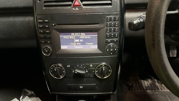 Used Mercedes-Benz A-Class 2011 for sale - 76227057: Photo 11