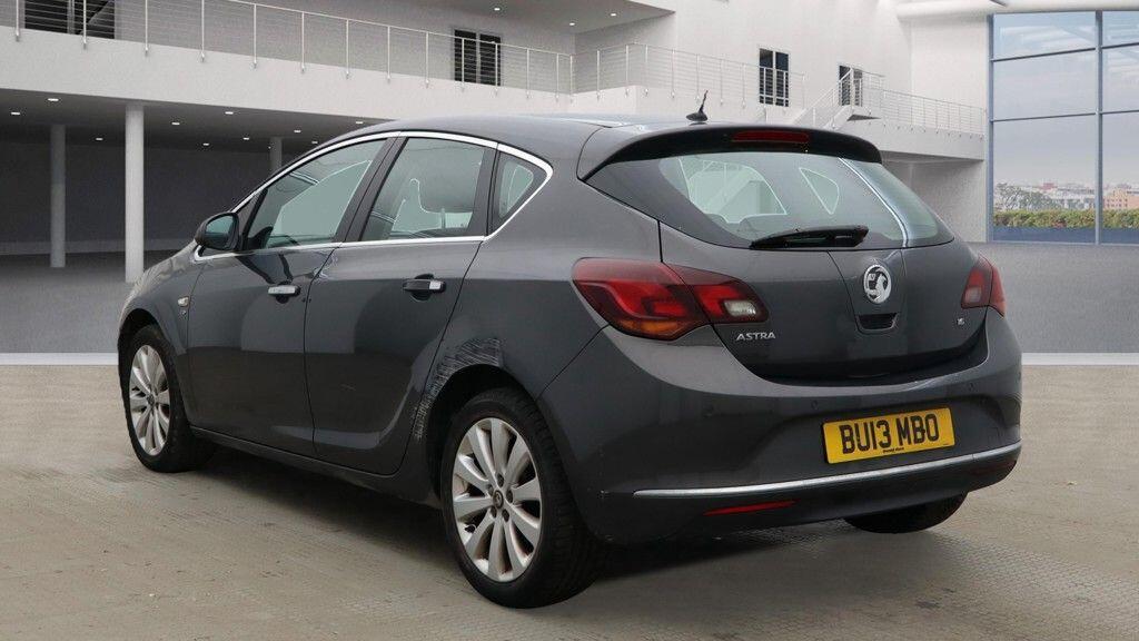 Used Vauxhall Astra for sale - 76473780: Photo 3