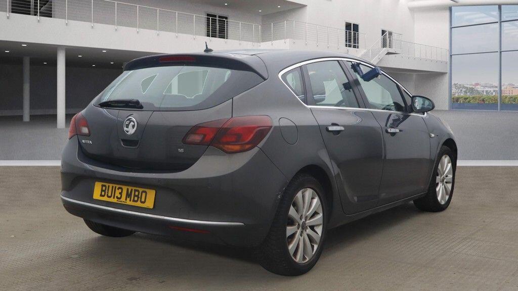 Used Vauxhall Astra for sale - 76473780: Photo 4