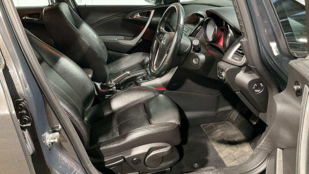 Used Vauxhall Astra for sale - 76473780: Photo 9