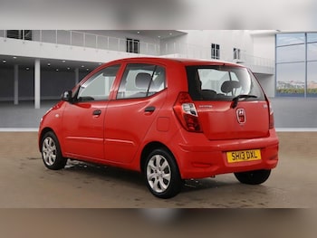 Used Hyundai i10 2013 for sale - 76136558: Photo