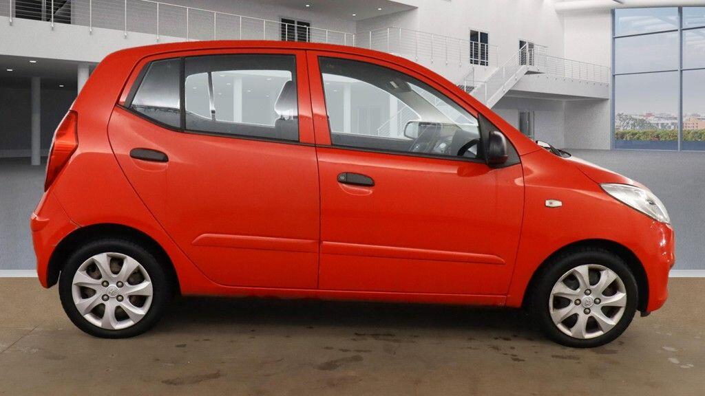 Used Hyundai i10 2013 for sale - 76136558: Photo 5