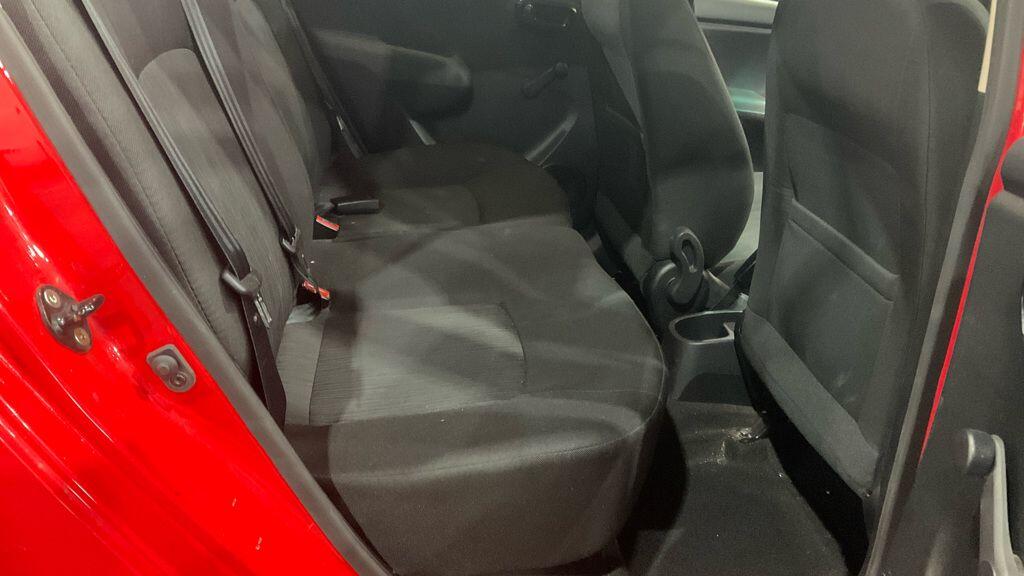 Used Hyundai i10 2013 for sale - 76136558: Photo 8