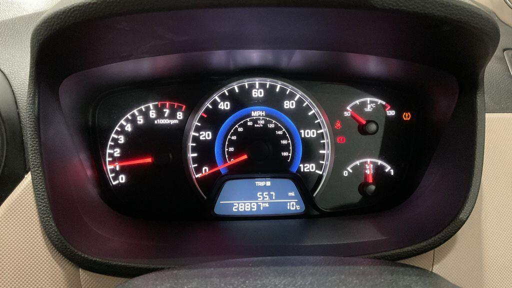 Used Hyundai i10 2015 for sale - 76850142: Photo 10