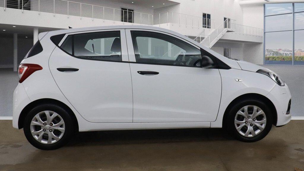Used Hyundai i10 2015 for sale - 76850142: Photo 5