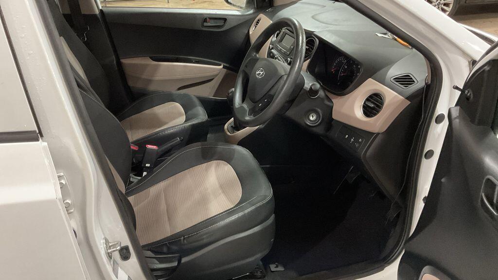 Used Hyundai i10 2015 for sale - 76850142: Photo 9