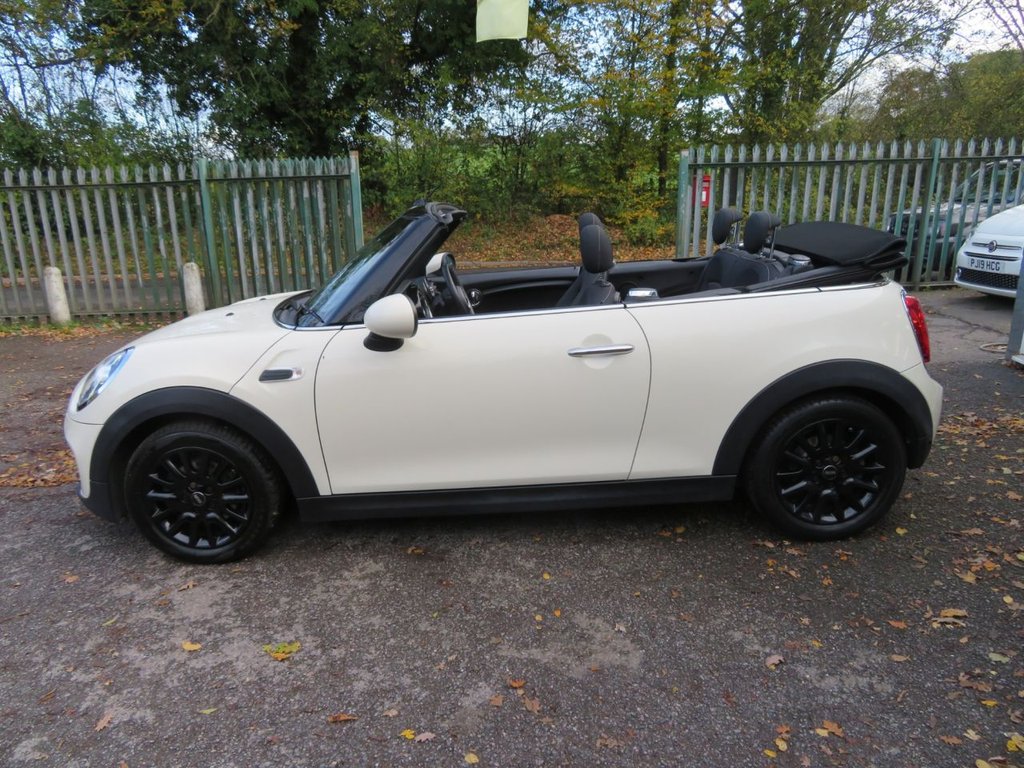 Used MINI Convertible 2018 for sale - 77192959: Photo 10