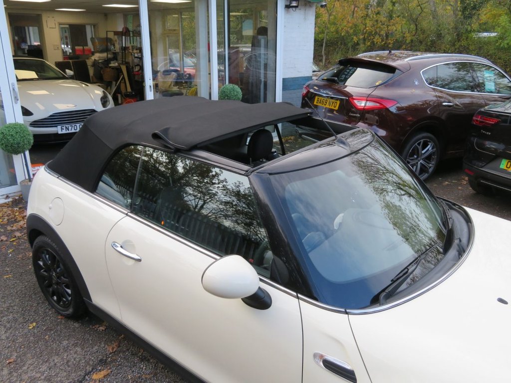 Used MINI Convertible 2018 for sale - 77192959: Photo 16