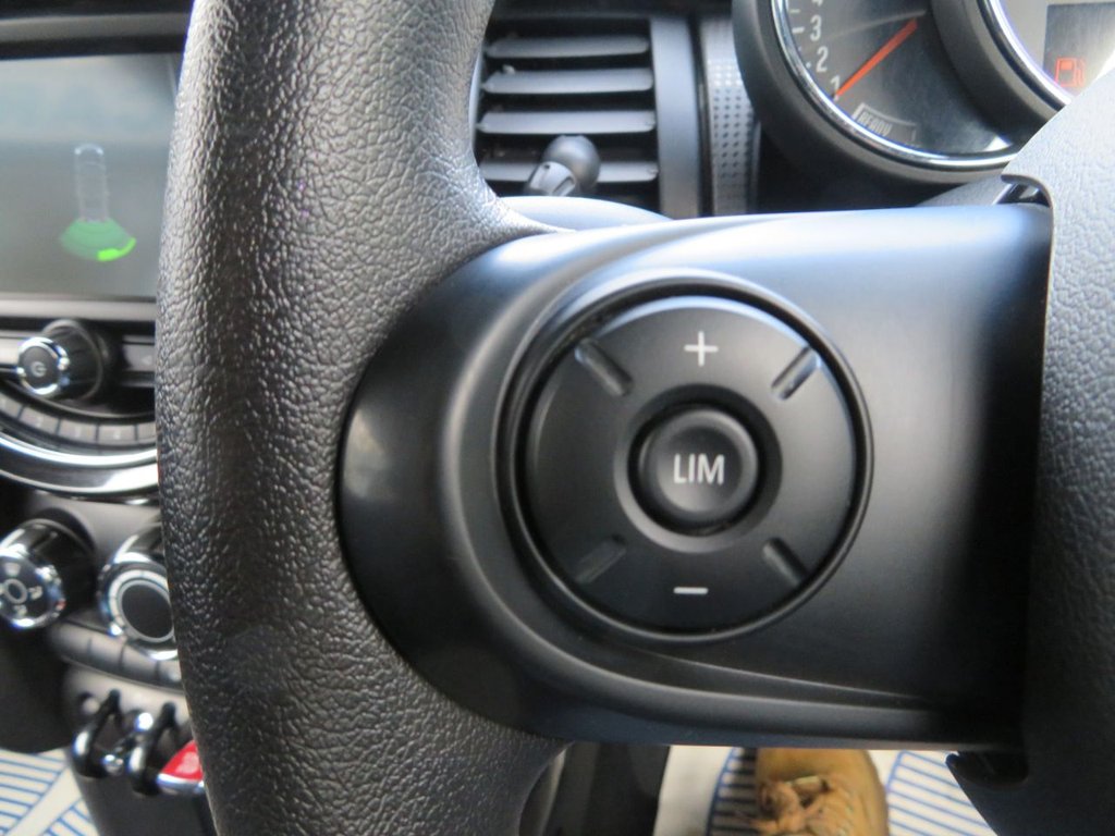 Used MINI Convertible 2018 for sale - 77192959: Photo 32