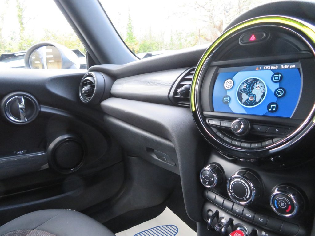 Used MINI Convertible 2018 for sale - 77192959: Photo 41