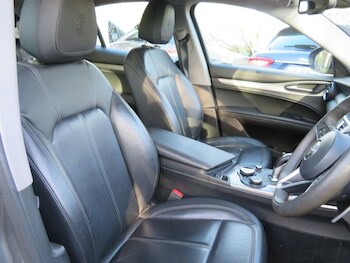 Used Alfa Romeo Stelvio 2019 for sale - 77593888: Photo