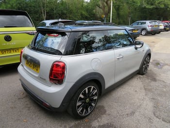 Used MINI Electric Hatch 2020 for sale - 79666532: Photo