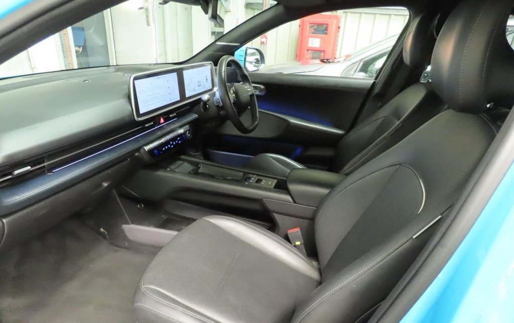 Used Hyundai IONIQ 6 2023 for sale - 78124232: Photo 2