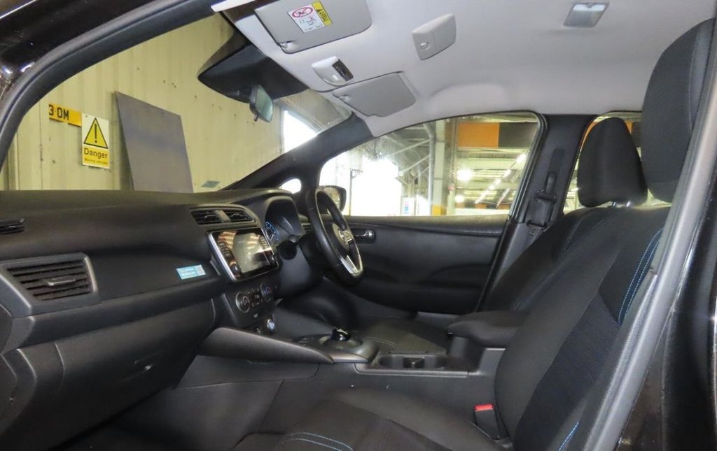 Used Nissan Leaf 2022 for sale - 77734345: Photo 2