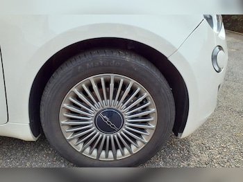 Used Fiat 500e 2021 for sale - 78357976: Photo