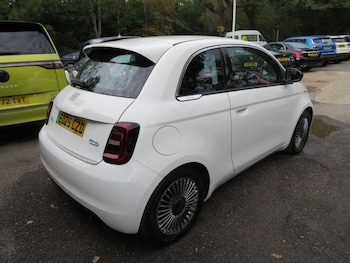 Used Fiat 500e 2025 for sale - 79587800: Photo