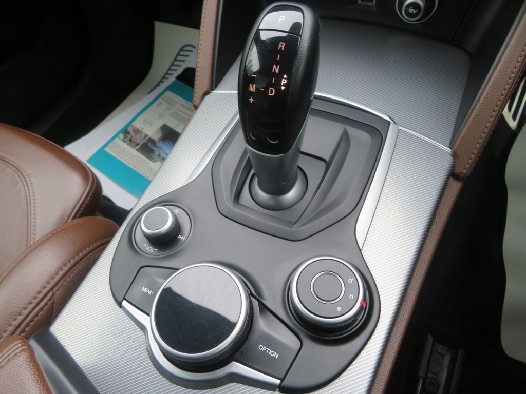 Used Alfa Romeo Stelvio 2018 for sale - 76105426: Photo 13