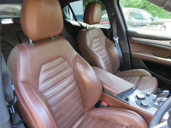 Used Alfa Romeo Stelvio 2018 for sale - 76105426: Photo 2